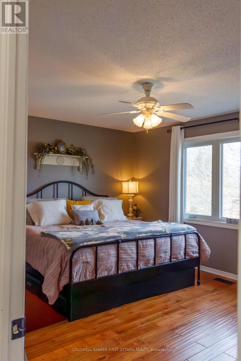 32 James Lewis Avenue, Ottawa, Ontario  K2S 1K5 - Photo 19 - X12956766