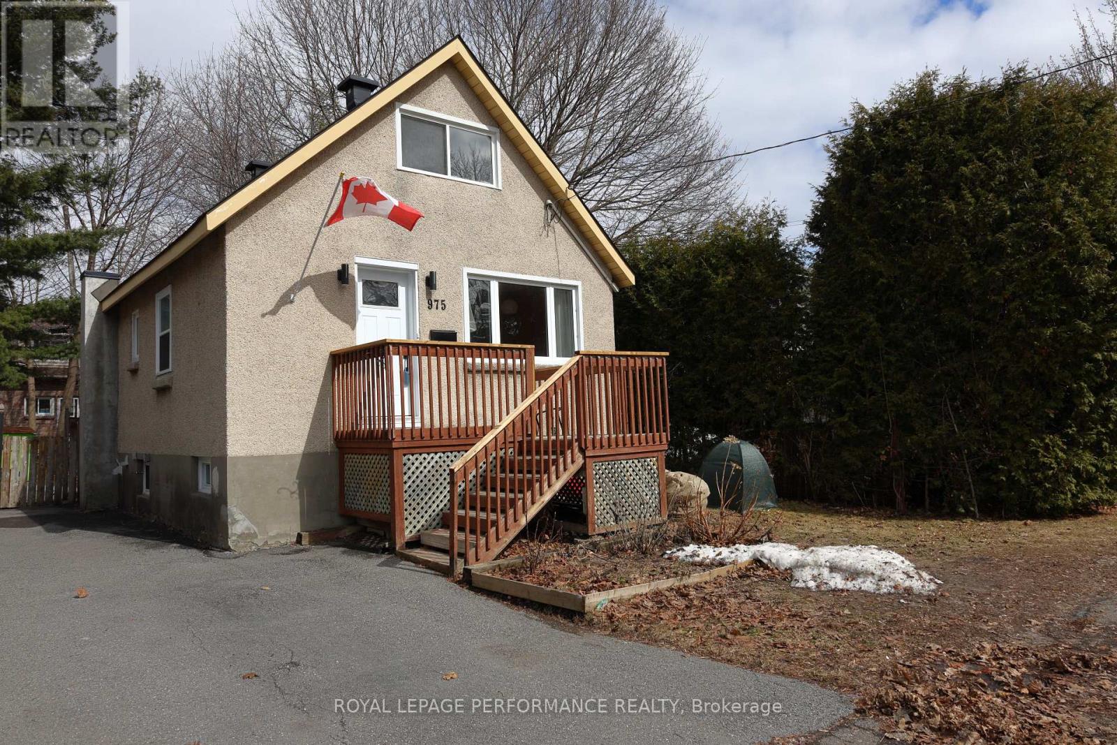 975 SHERIDAN AVENUE, Ottawa, Ontario