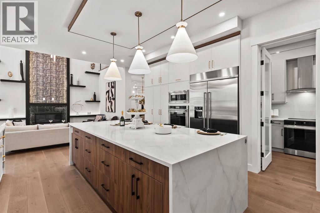 102 South Shore Road, Chestermere, Alberta  T1X 3G2 - Photo 9 - A2294099