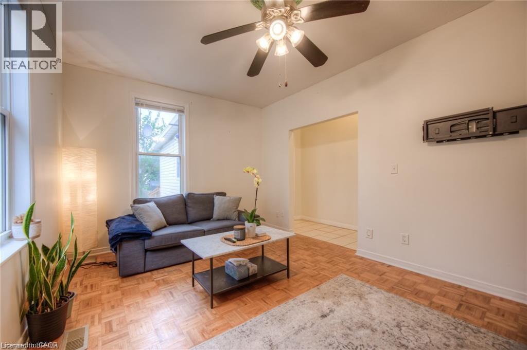 10 Bruce Street, Brantford, Ontario  N3R 1E2 - Photo 4 - 40816912