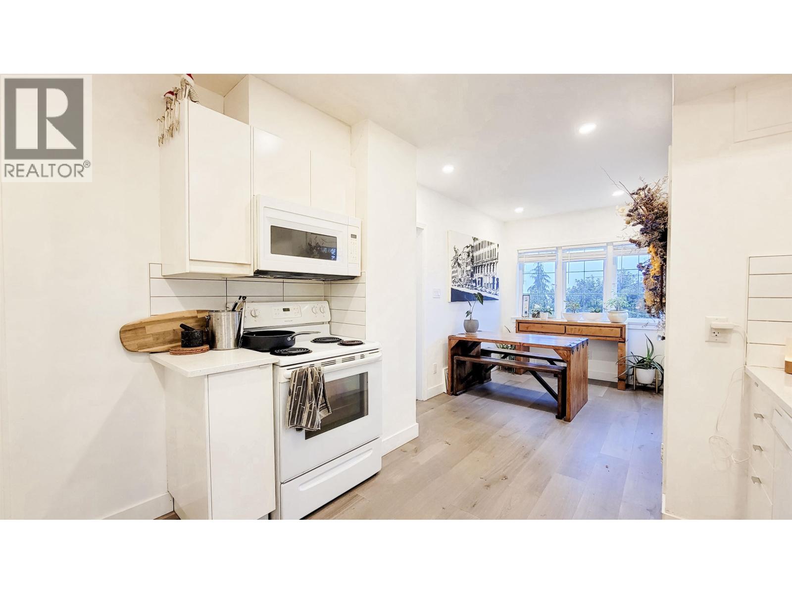 520 N Boundary Road, Burnaby, British Columbia  V5K 3T3 - Photo 14 - R3107104