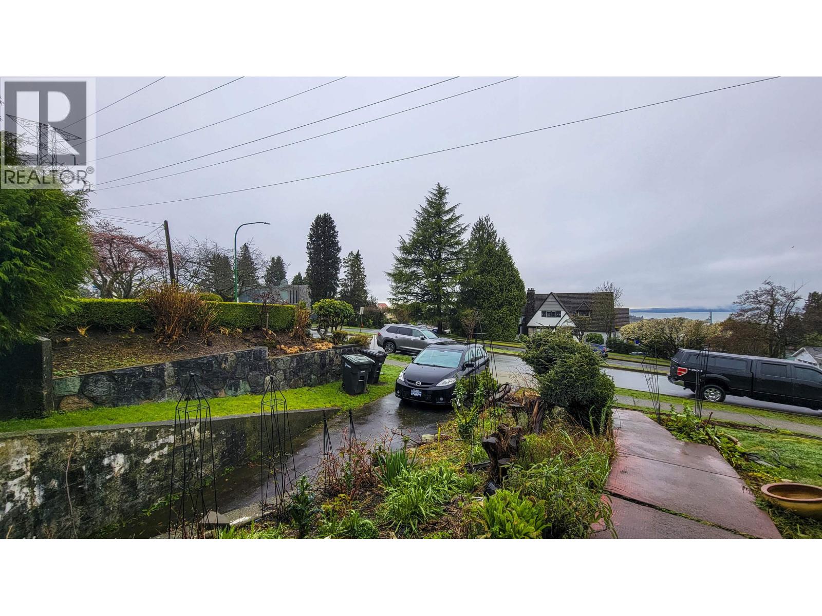 520 N Boundary Road, Burnaby, British Columbia  V5K 3T3 - Photo 35 - R3107104