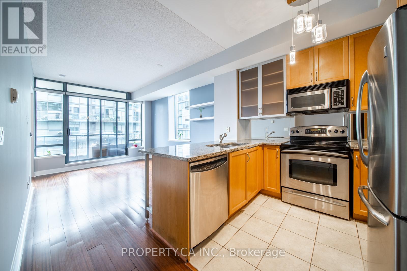 1314 - 438 King Street W, Toronto, Ontario  M5V 3T9 - Photo 15 - C12961546