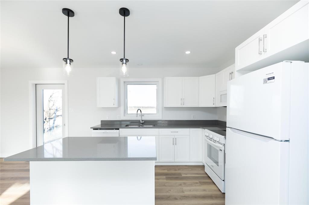 65 Westgrove Crescent, Kleefeld, Manitoba  R0A 0V2 - Photo 7 - 202606123