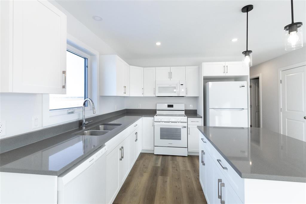 65 Westgrove Crescent, Kleefeld, Manitoba  R0A 0V2 - Photo 8 - 202606123