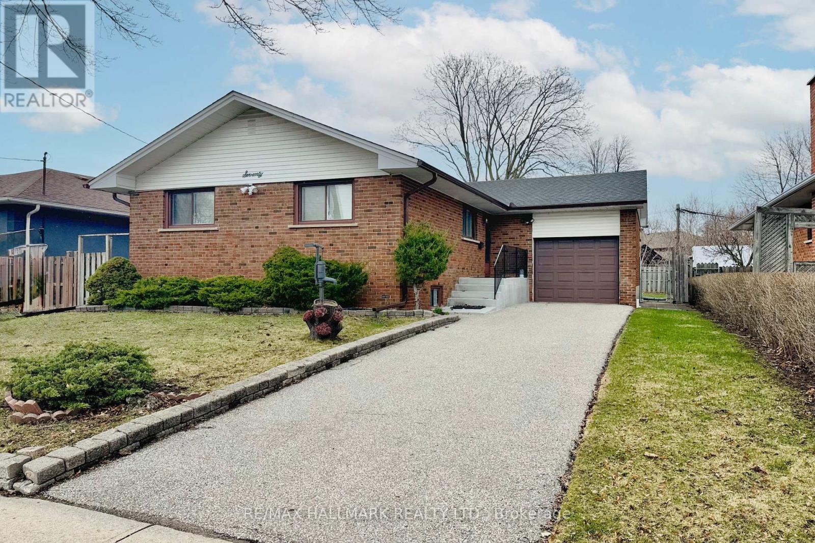 70 LAVINGTON DRIVE, Toronto, Ontario