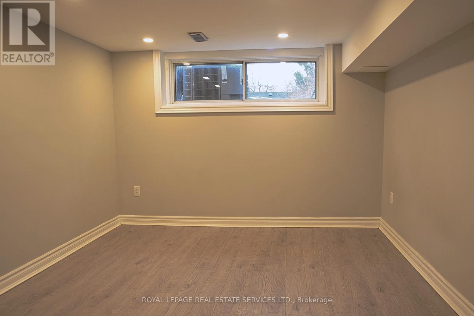 Lower - 285 Willard Avenue, Toronto, Ontario  M6S 3R1 - Photo 11 - W12892384