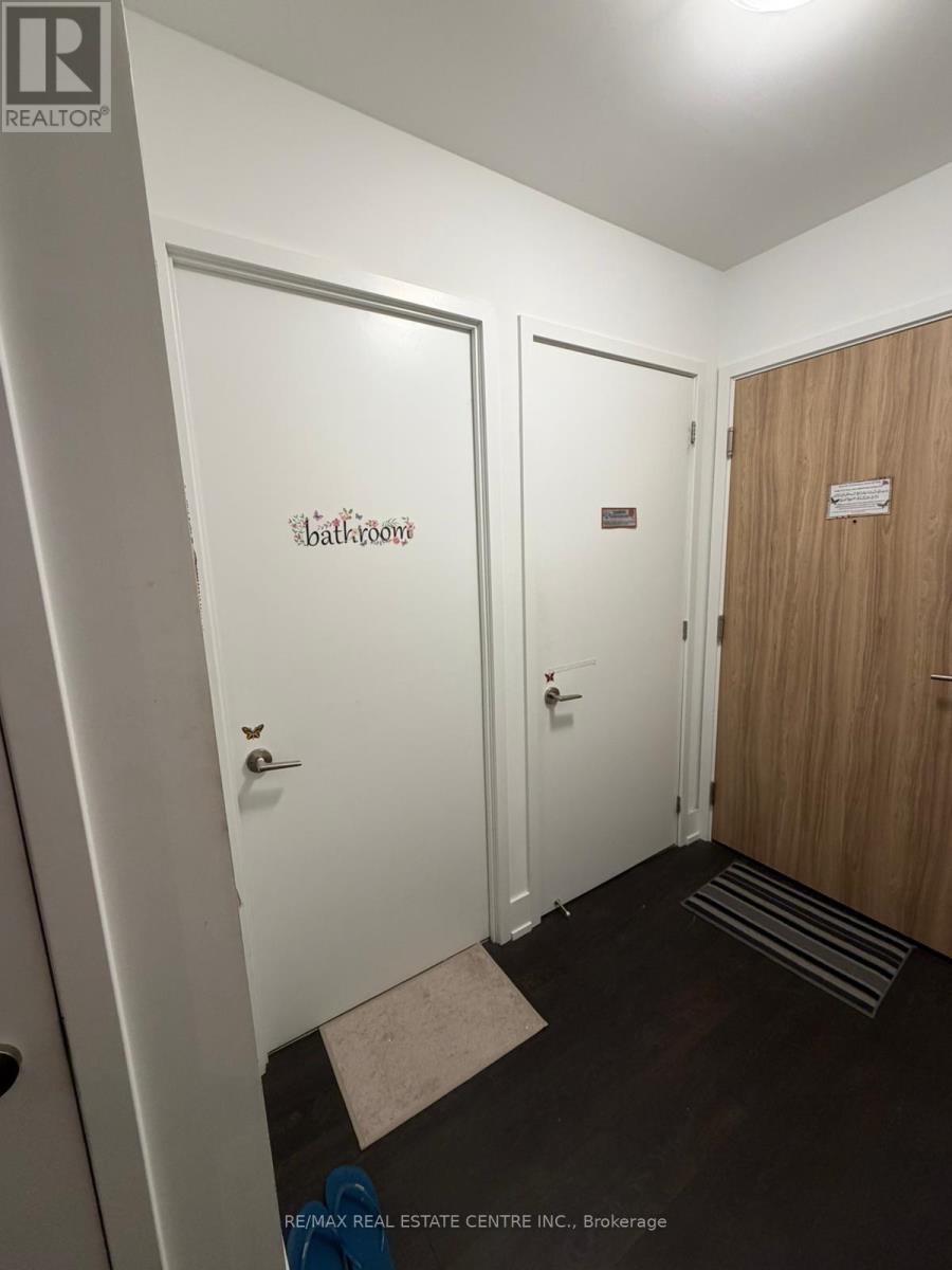 723 - 3100 Keele Street, Toronto, Ontario  M3M 0E1 - Photo 3 - W12954464