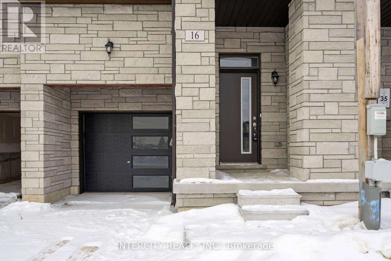 16 Radisson Street, Vaughan, Ontario  L4H 5J3 - Photo 2 - N12961590