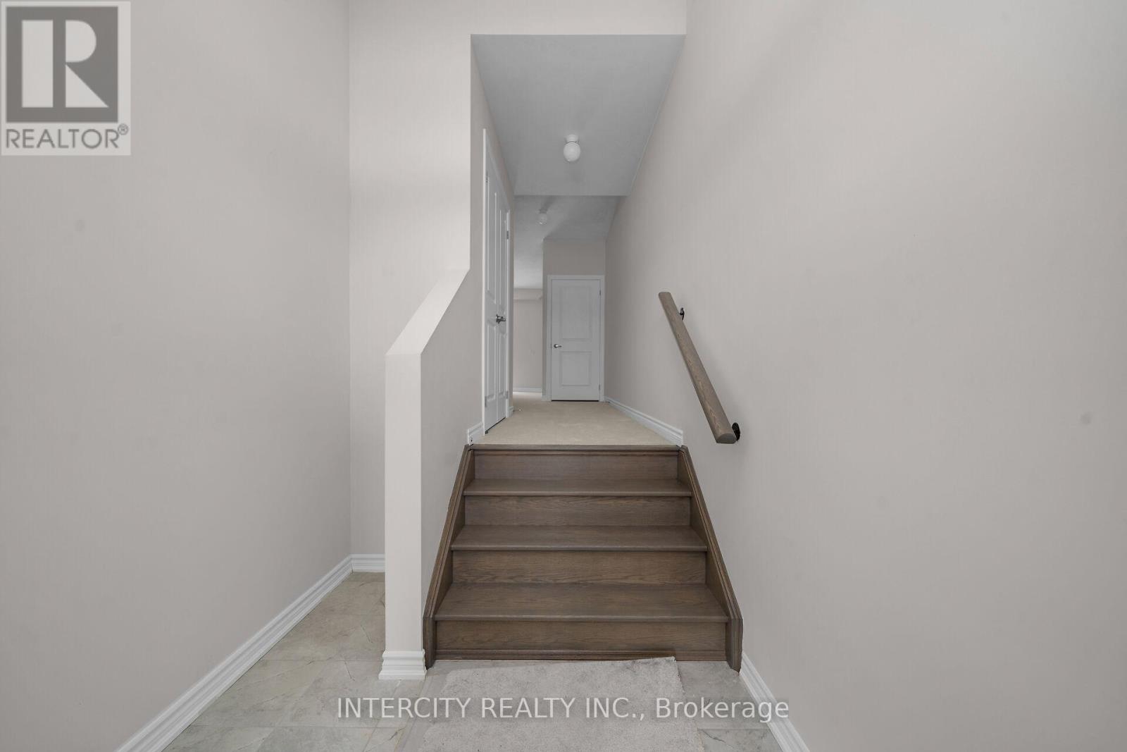 16 Radisson Street, Vaughan, Ontario  L4H 5J3 - Photo 4 - N12961590