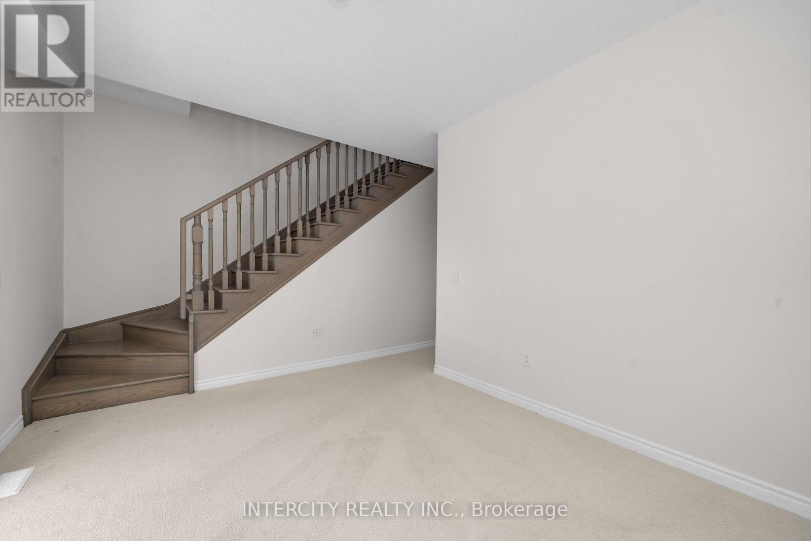 16 Radisson Street, Vaughan, Ontario  L4H 5J3 - Photo 6 - N12961590