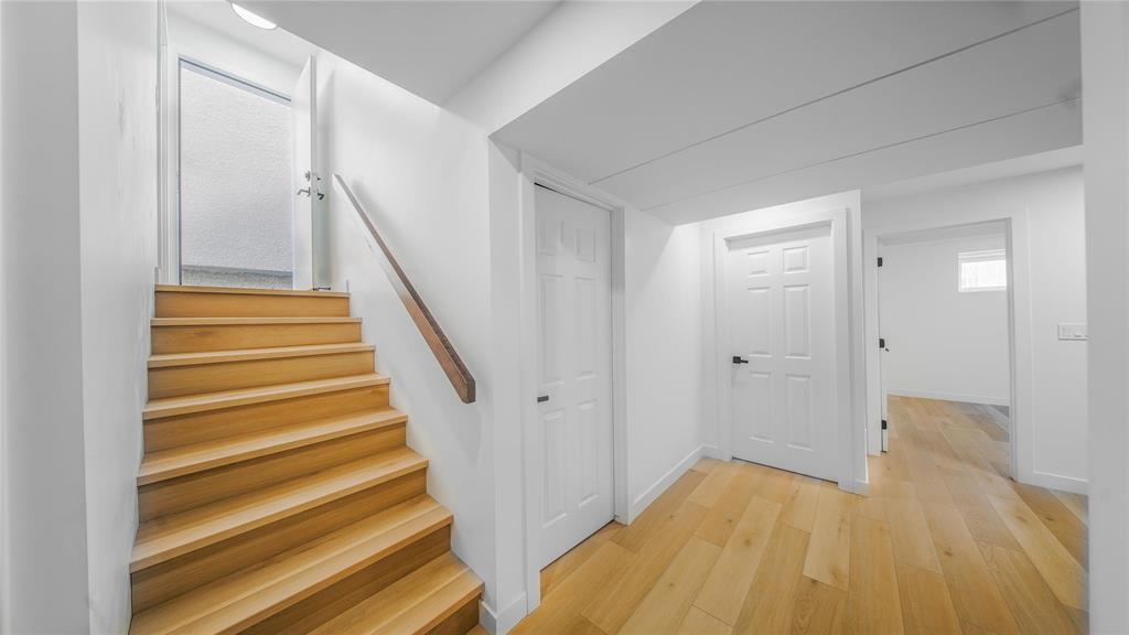 167 Atlas Crescent, Winnipeg, Manitoba  R2V 5B8 - Photo 37 - 202606440