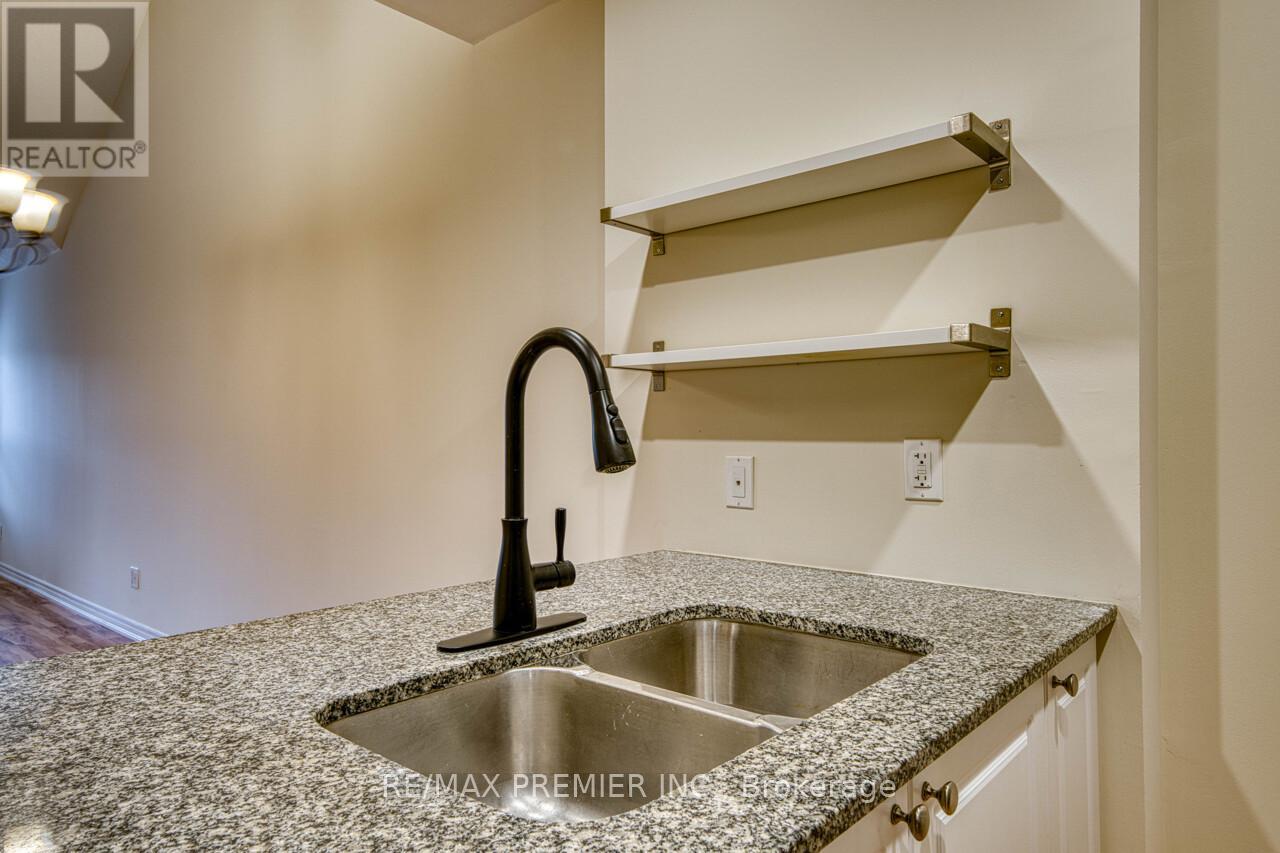 302 - 2 Cove Court, Collingwood, Ontario  L9Y 0Y6 - Photo 10 - S12961514