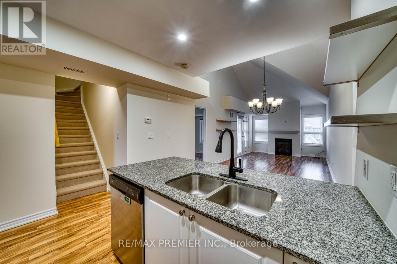 302 - 2 Cove Court, Collingwood, Ontario  L9Y 0Y6 - Photo 11 - S12961514