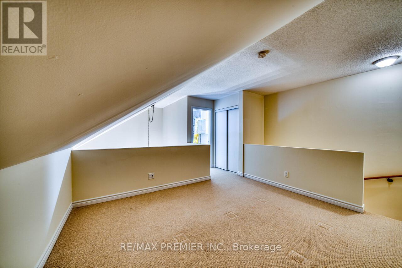 302 - 2 Cove Court, Collingwood, Ontario  L9Y 0Y6 - Photo 33 - S12961514