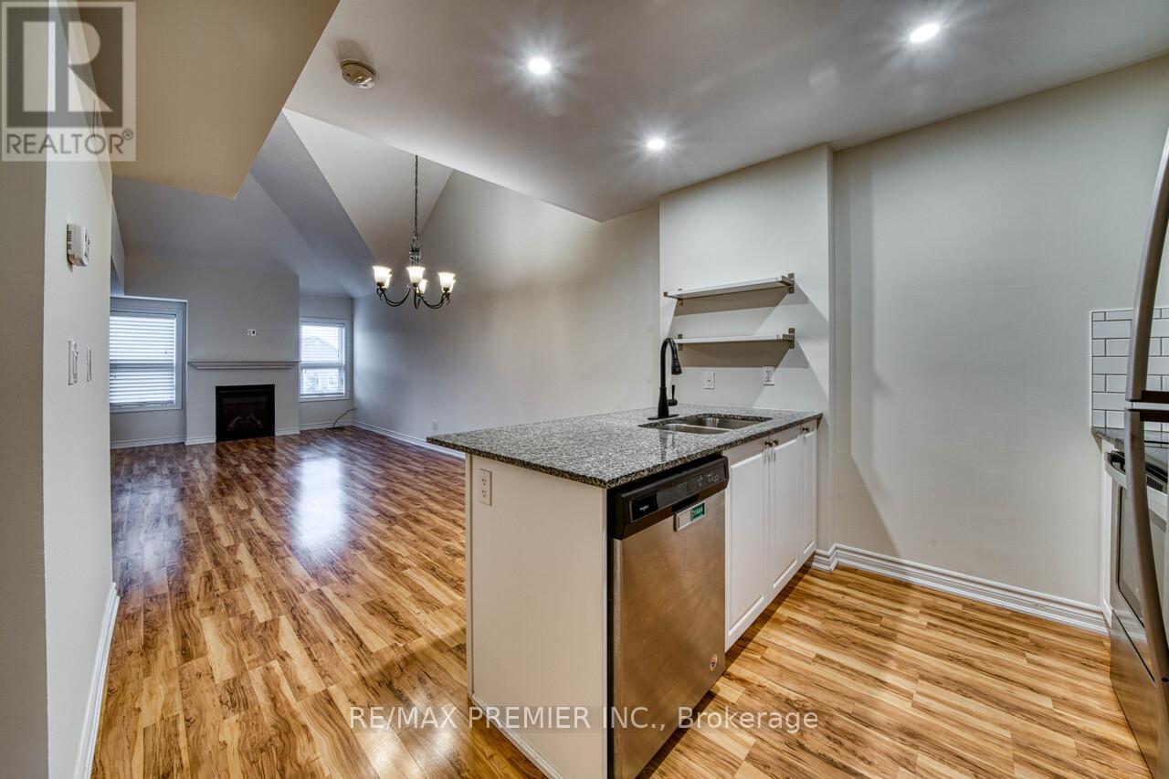 302 - 2 Cove Court, Collingwood, Ontario  L9Y 0Y6 - Photo 5 - S12961514