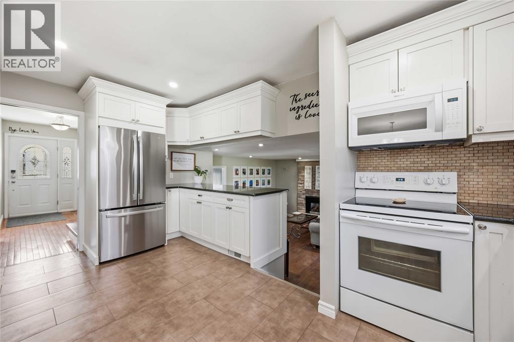 1224 Arlington Avenue, Sarnia, Ontario  N7S 3T8 - Photo 11 - 26006805