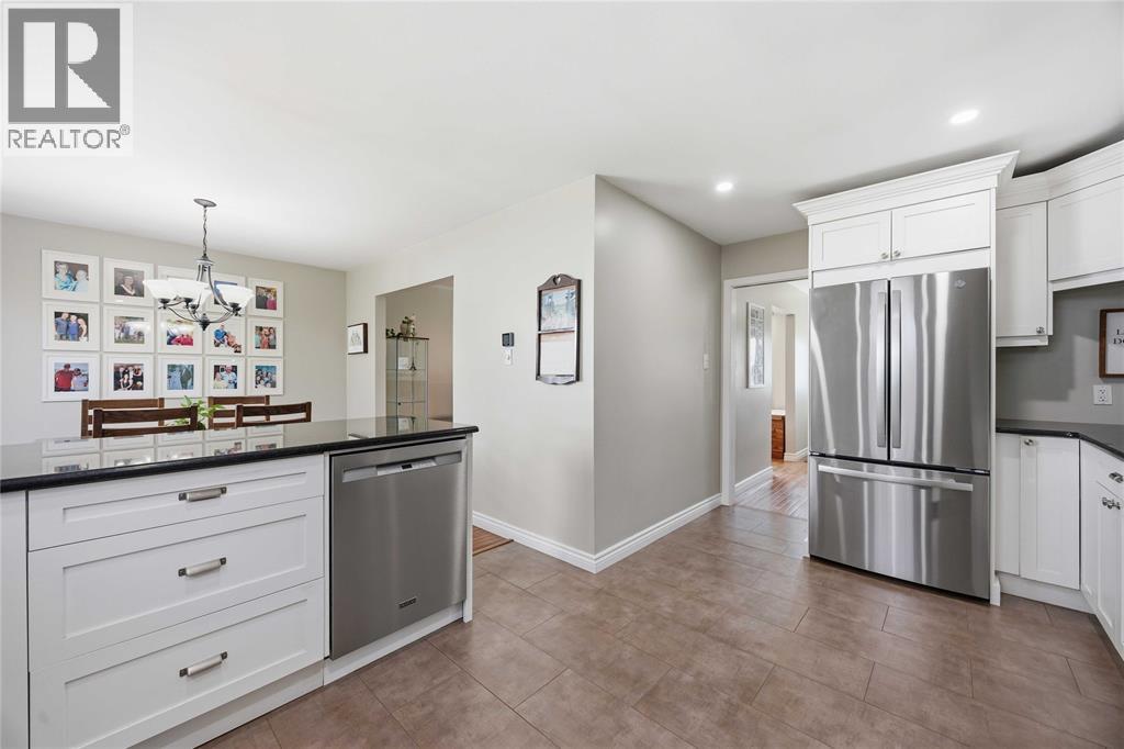 1224 Arlington Avenue, Sarnia, Ontario  N7S 3T8 - Photo 15 - 26006805