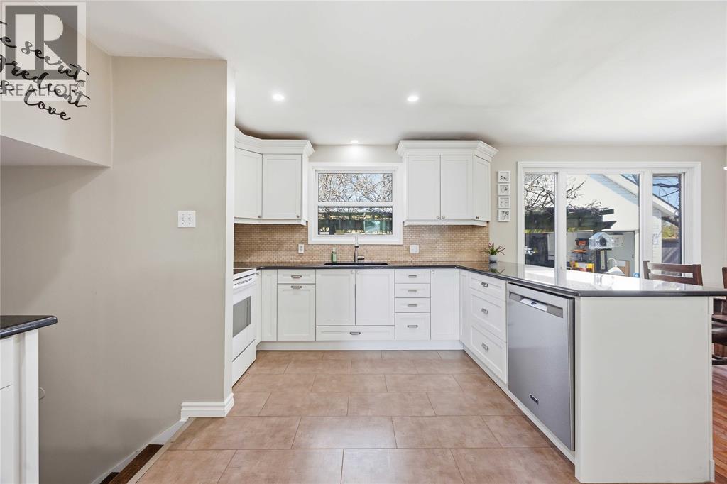 1224 Arlington Avenue, Sarnia, Ontario  N7S 3T8 - Photo 16 - 26006805