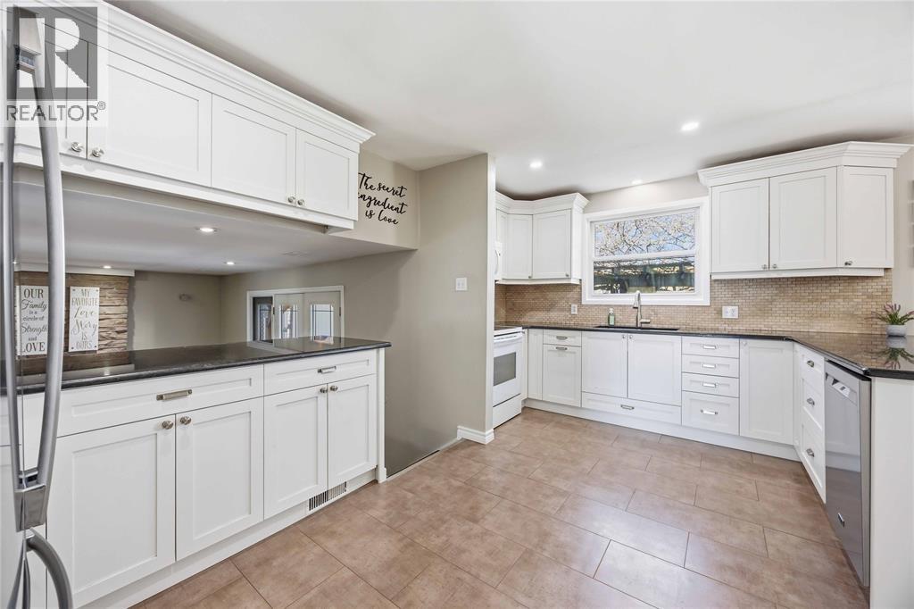 1224 Arlington Avenue, Sarnia, Ontario  N7S 3T8 - Photo 17 - 26006805