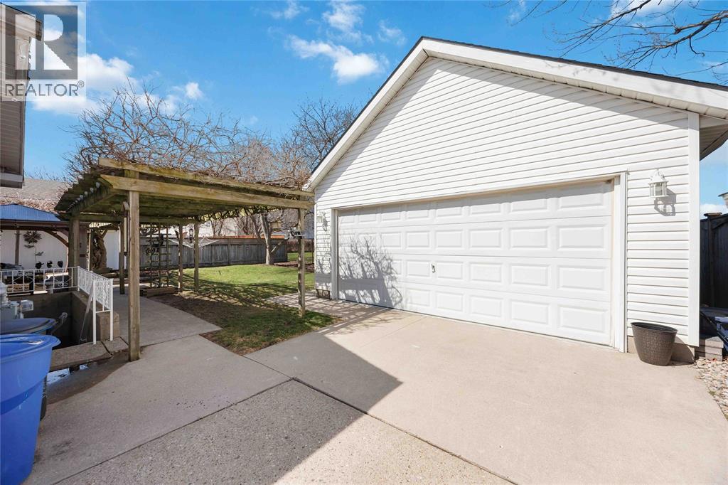 1224 Arlington Avenue, Sarnia, Ontario  N7S 3T8 - Photo 49 - 26006805