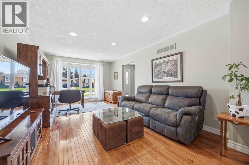 1224 Arlington Avenue, Sarnia, Ontario  N7S 3T8 - Photo 8 - 26006805