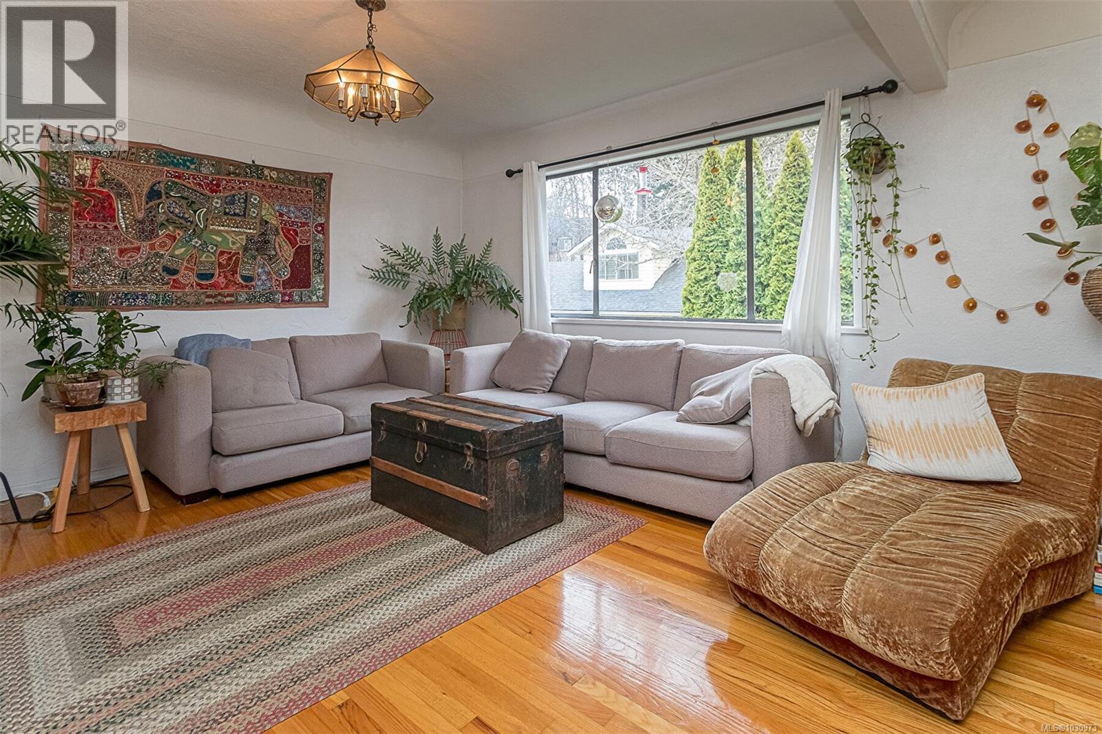 1905 Richardson St, Victoria, British Columbia  V8S 1S3 - Photo 7 - 1030973