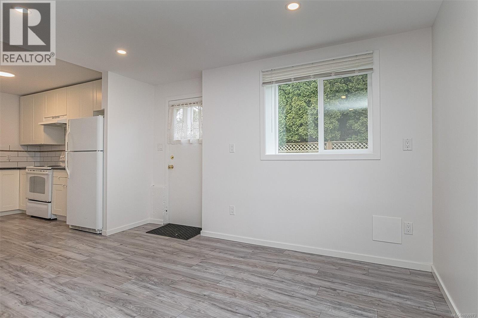 1905 Richardson St, Victoria, British Columbia  V8S 1S3 - Photo 28 - 1030973