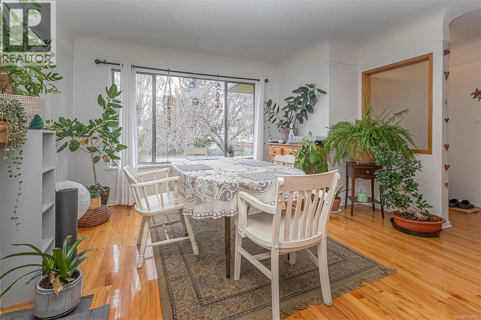 1905 Richardson St, Victoria, British Columbia  V8S 1S3 - Photo 12 - 1030973