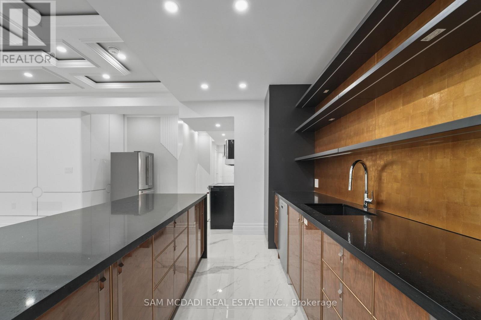 Basement - 1394 Lorne Park Road, Mississauga, Ontario  L5H 3B3 - Photo 10 - W12961524