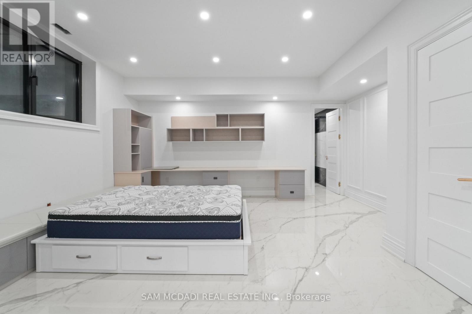 Basement - 1394 Lorne Park Road, Mississauga, Ontario  L5H 3B3 - Photo 12 - W12961524