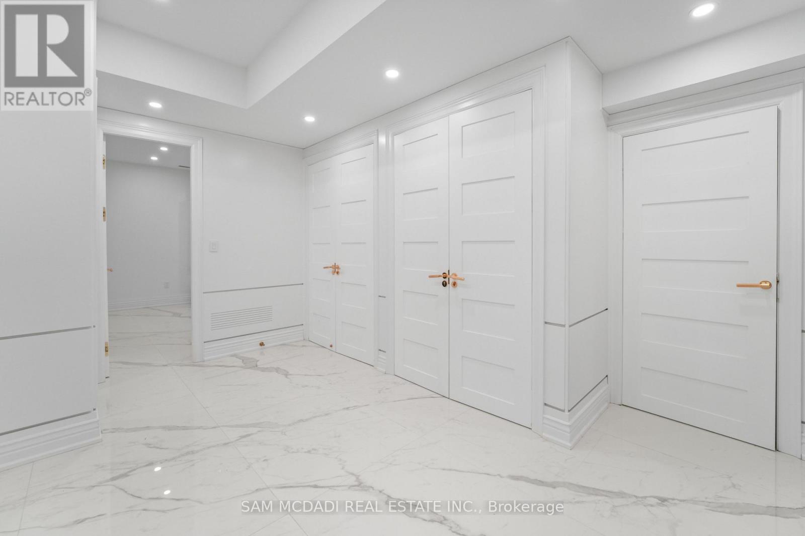 Basement - 1394 Lorne Park Road, Mississauga, Ontario  L5H 3B3 - Photo 17 - W12961524