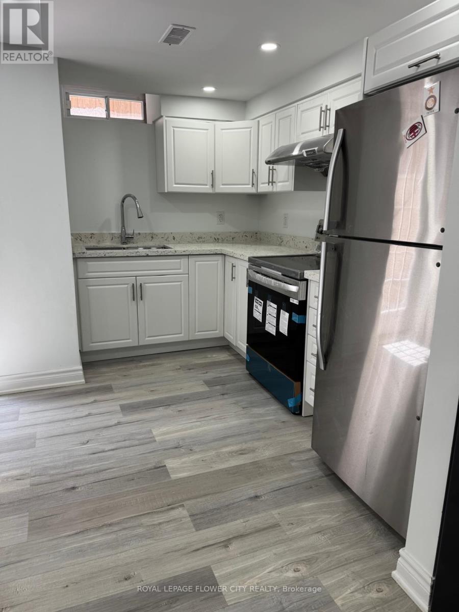 Basement - 98 Corkett Drive, Brampton, Ontario L6X 3E7 - Photo 11 - W12961544