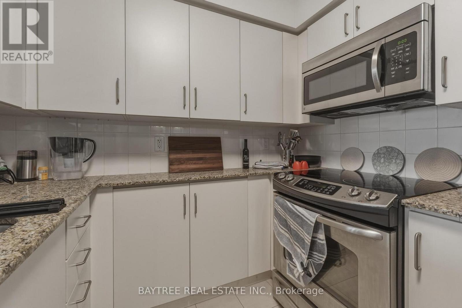 1111 - 215 Sherway Gardens Road, Toronto, Ontario  M9C 0A4 - Photo 10 - W12961554