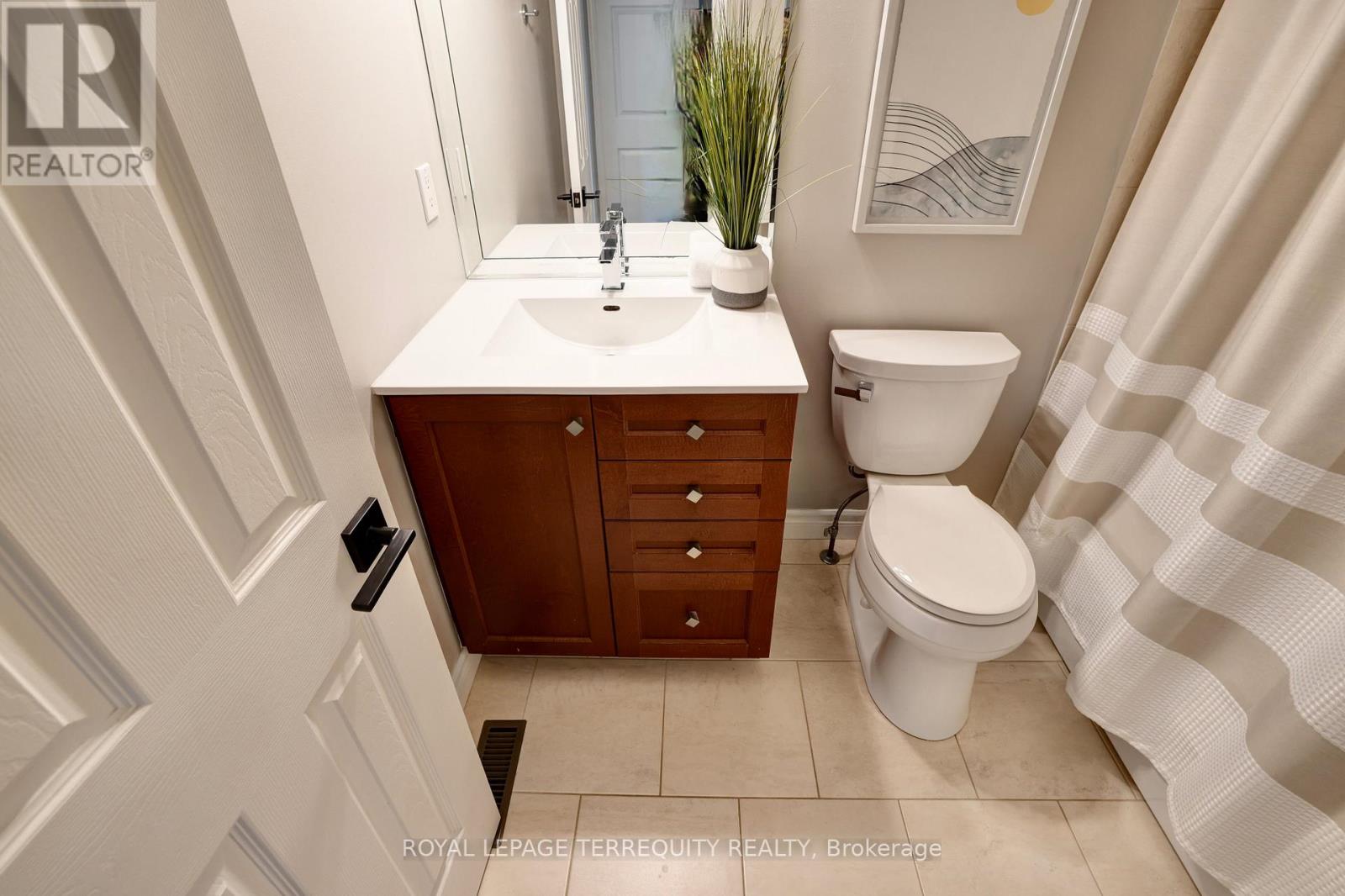 369 Rosegate Way, Oakville, Ontario  L6H 6K1 - Photo 23 - W12961558