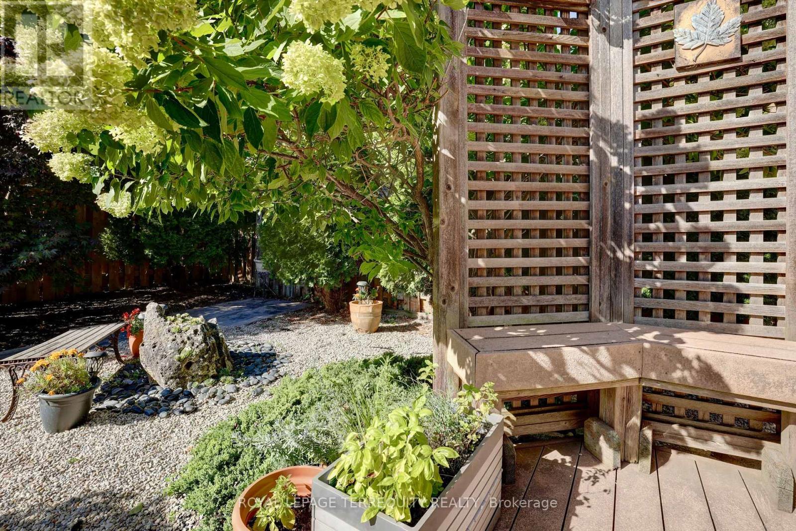 369 Rosegate Way, Oakville, Ontario  L6H 6K1 - Photo 35 - W12961558