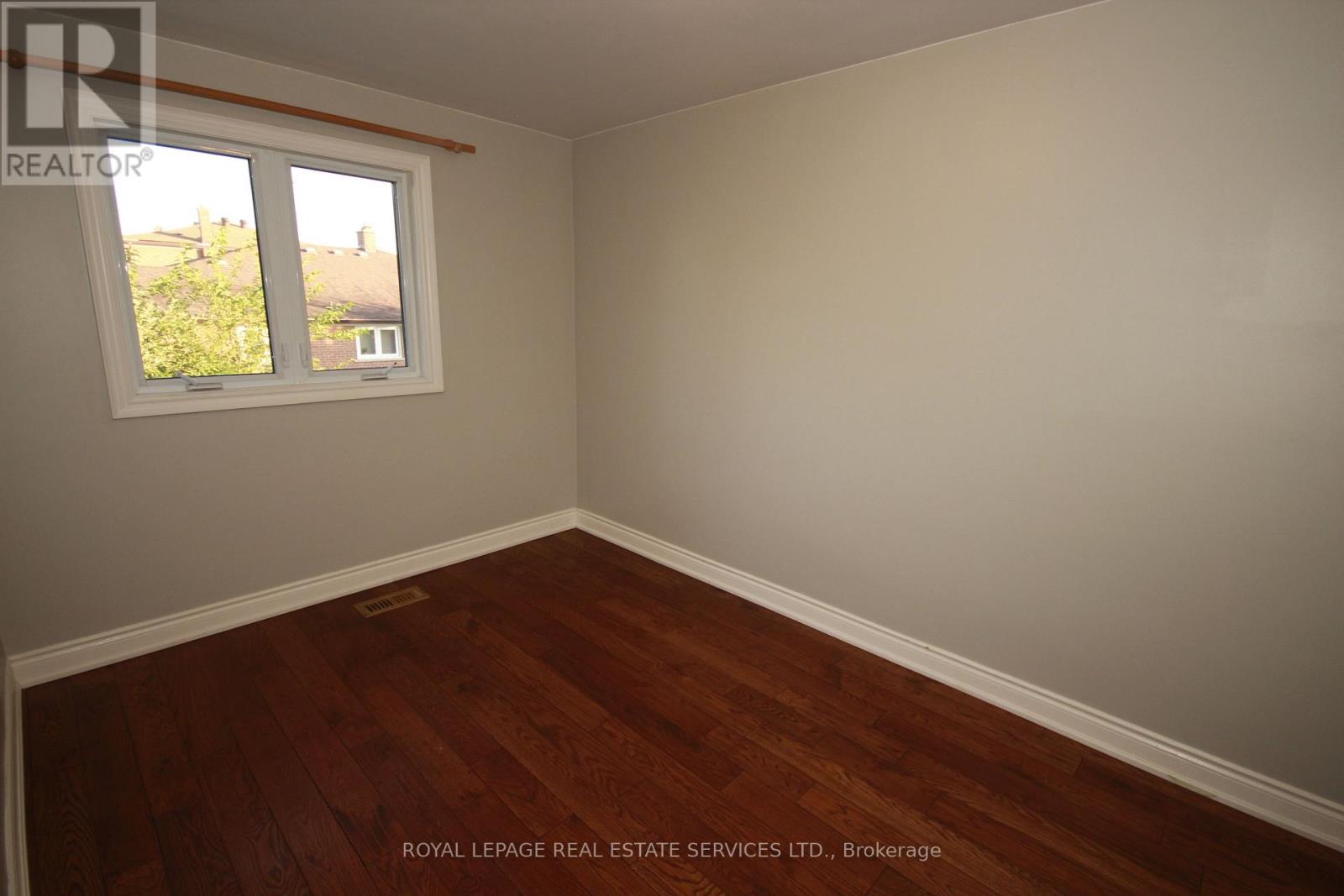 3524 Birchmeadow Crescent, Mississauga, Ontario  L4Y 3R7 - Photo 15 - W12961560