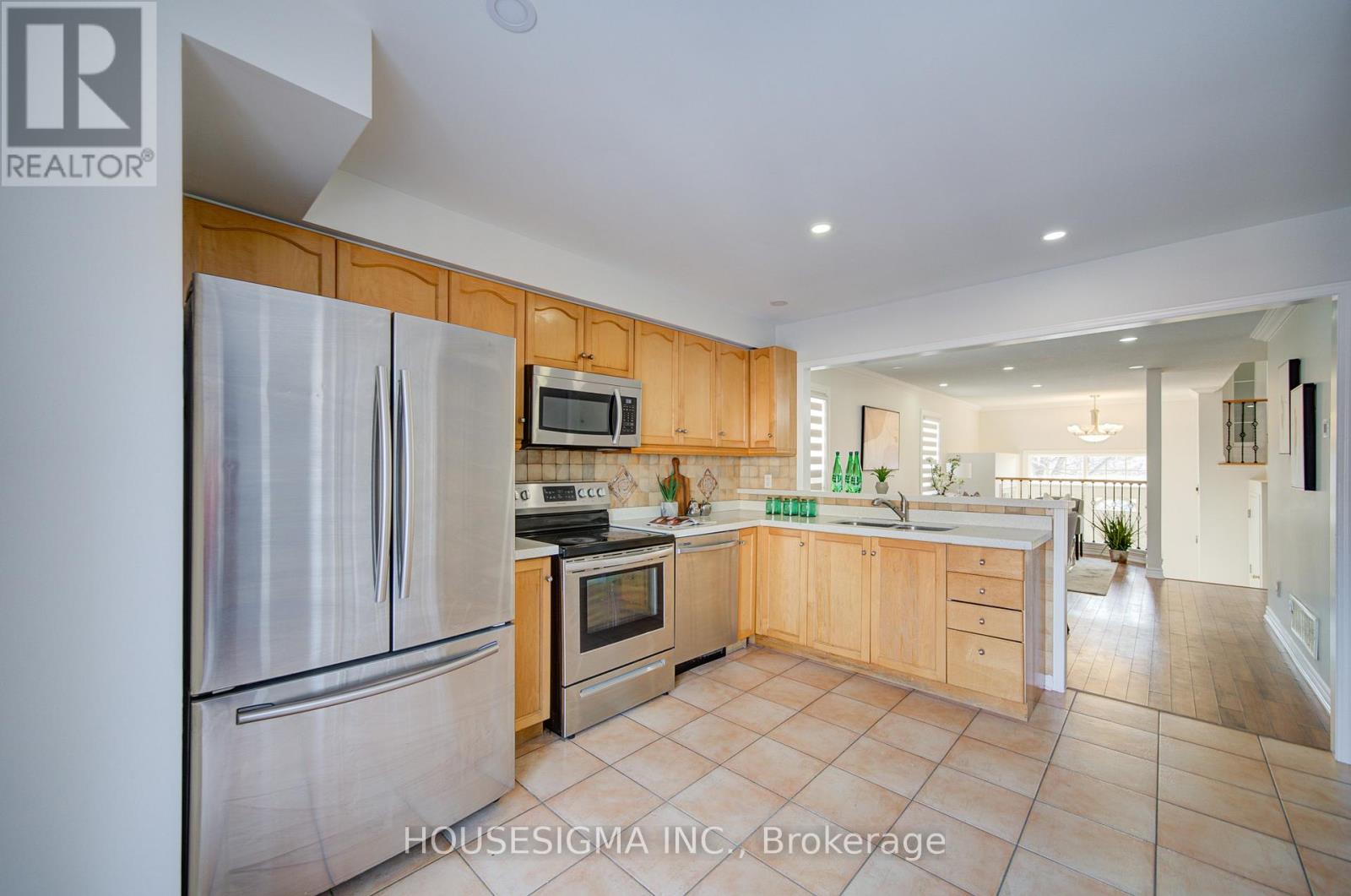 73 Brinkley Drive, Brampton, Ontario  L7A 1G3 - Photo 19 - W12961578