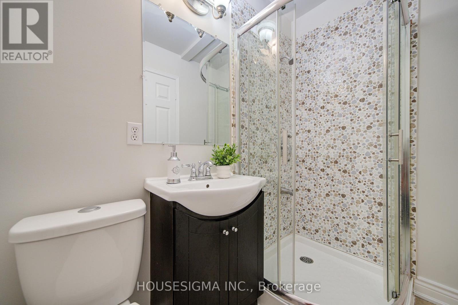 73 Brinkley Drive, Brampton, Ontario  L7A 1G3 - Photo 25 - W12961578