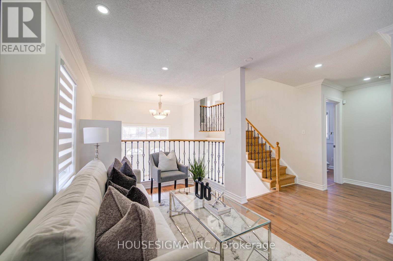 73 Brinkley Drive, Brampton, Ontario  L7A 1G3 - Photo 9 - W12961578