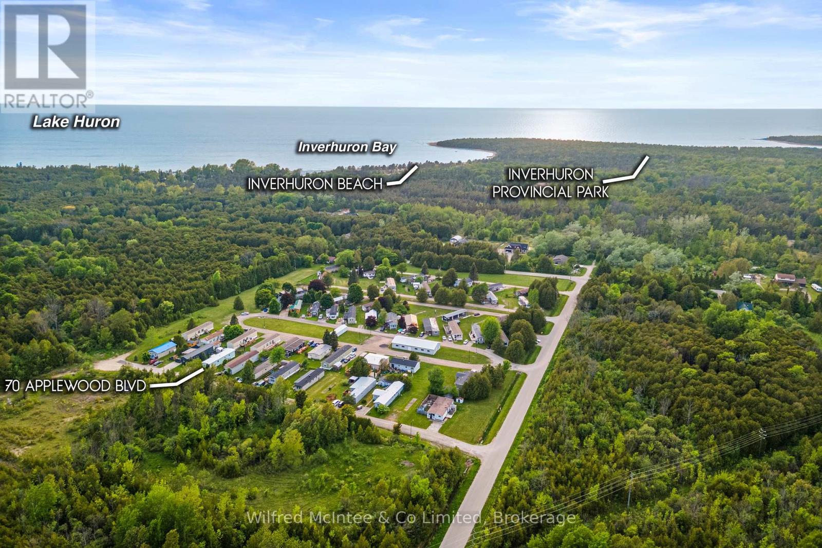 70 Applewood Boulevard, Kincardine, Ontario  N0H 2T0 - Photo 2 - X12868156