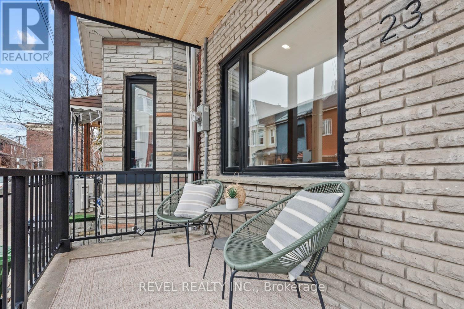 23 Manning Avenue, Toronto, Ontario  M6J 2K3 - Photo 3 - C12961302