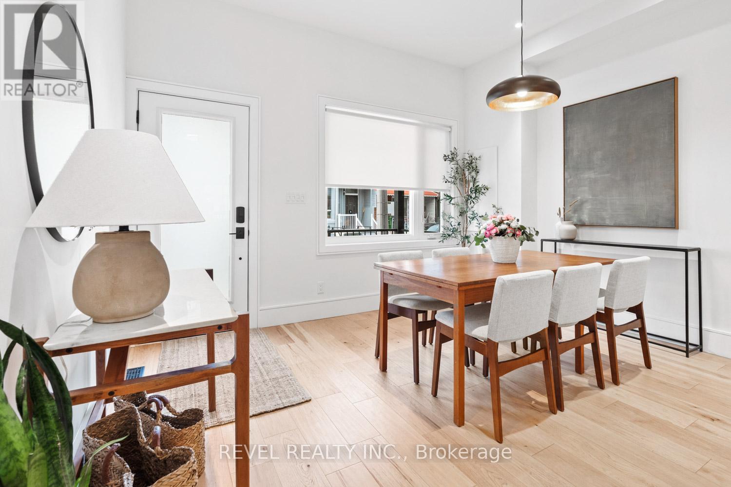 23 Manning Avenue, Toronto, Ontario  M6J 2K3 - Photo 5 - C12961302