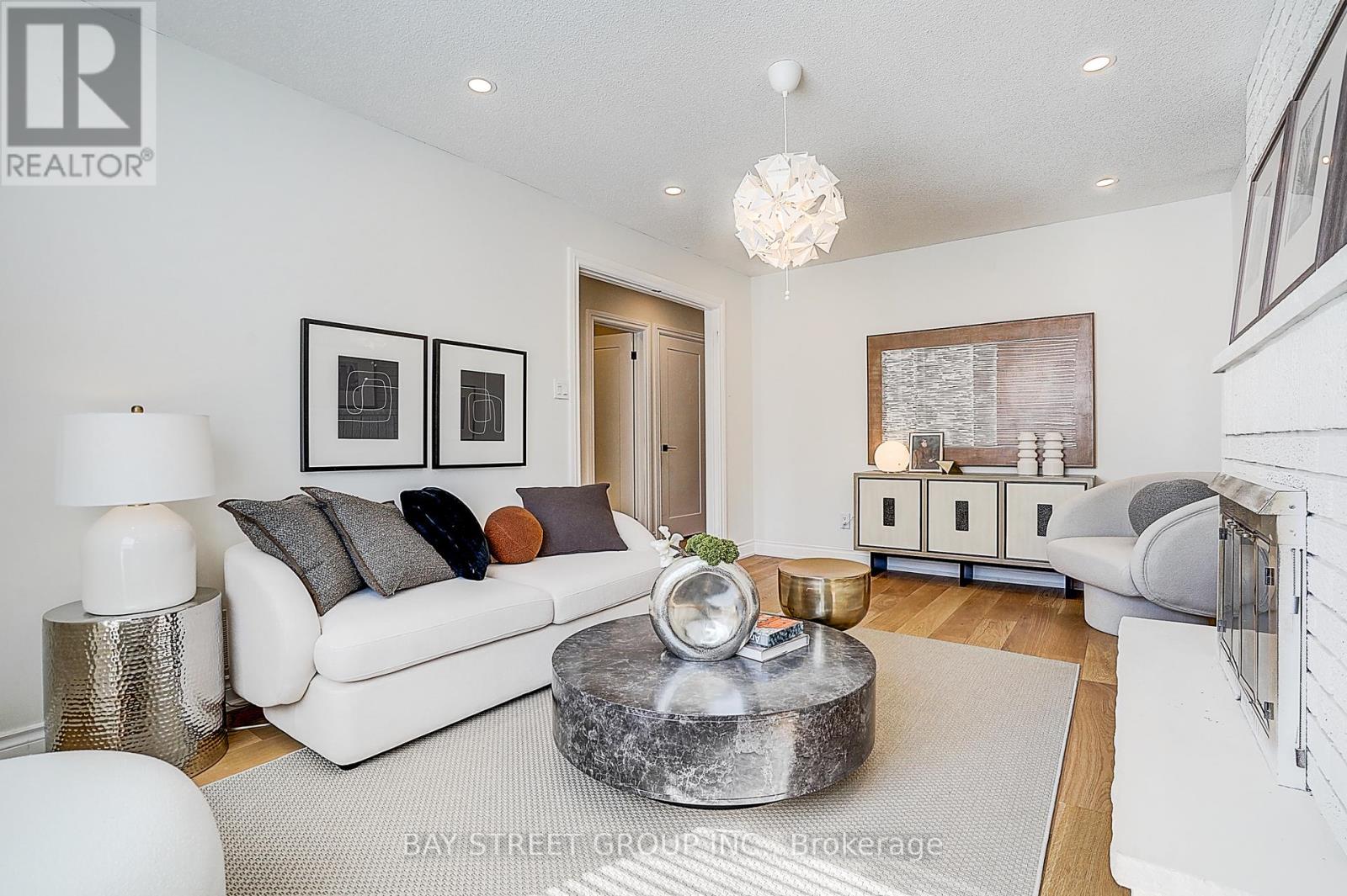 78 John Stiver Crescent, Markham, Ontario  L3R 9B3 - Photo 22 - N12954886