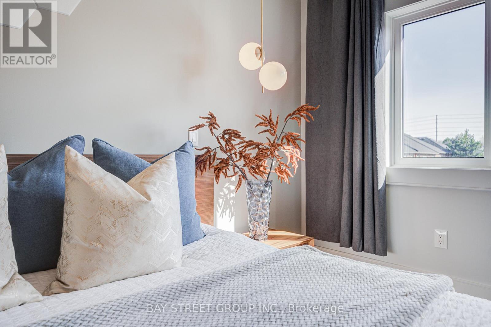 79 Loire Valley Avenue S, Vaughan, Ontario  L4J 8V8 - Photo 29 - N12920318