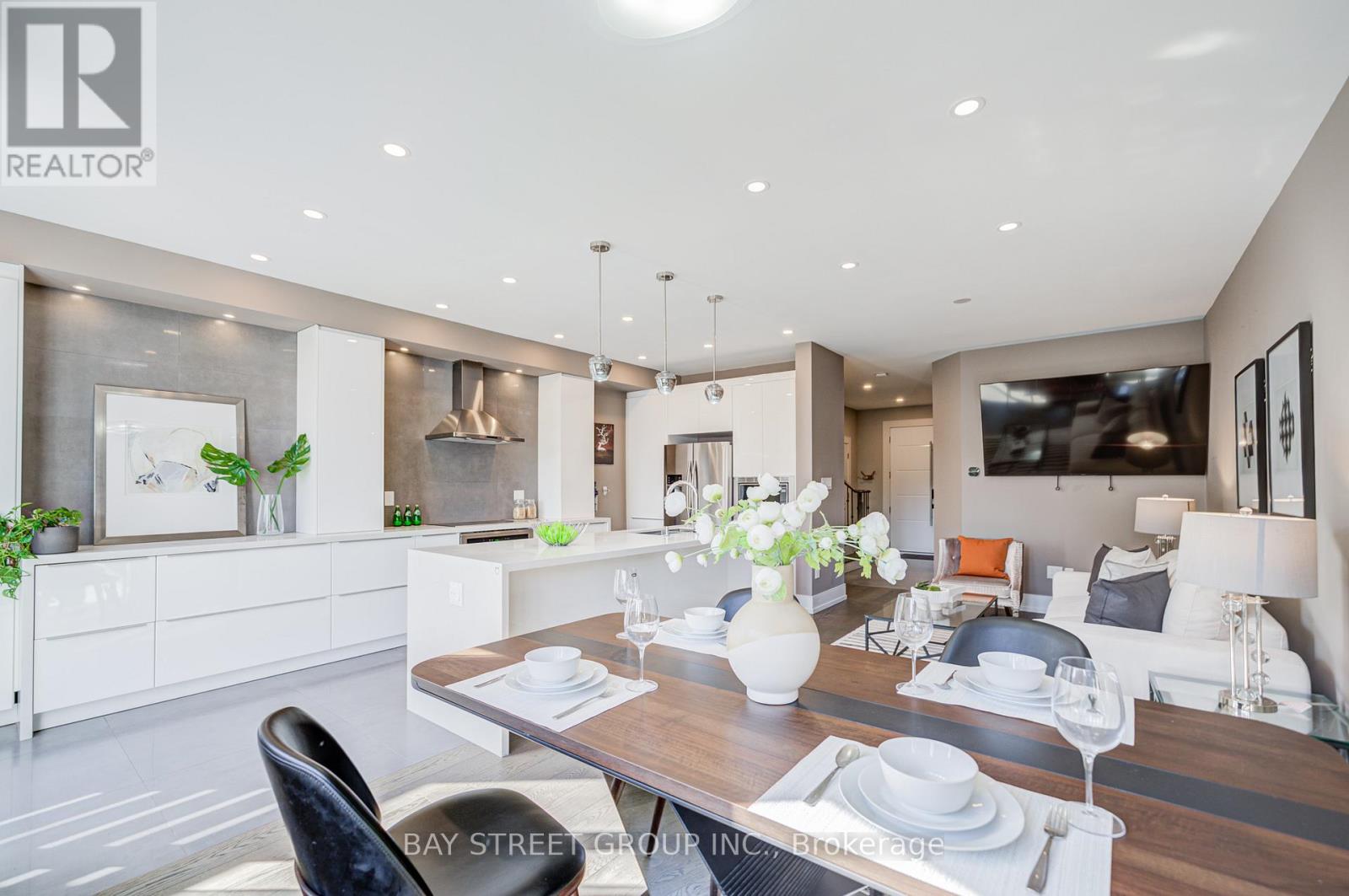 79 Loire Valley Avenue S, Vaughan, Ontario  L4J 8V8 - Photo 20 - N12920318