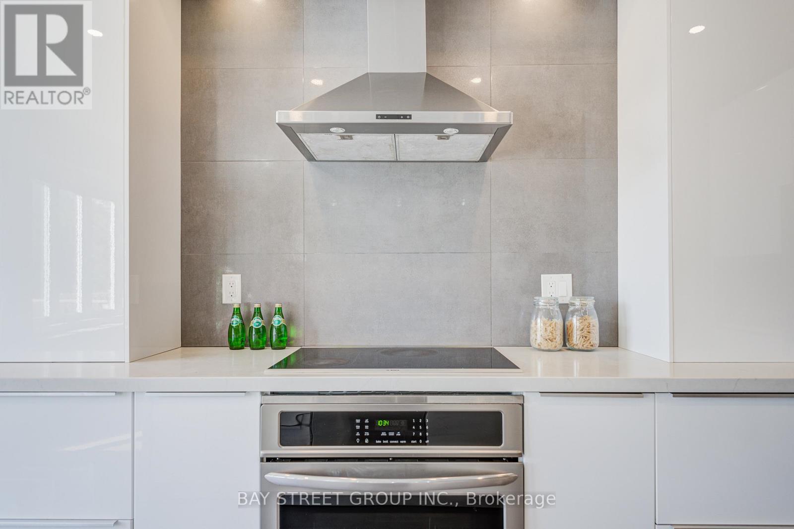 79 Loire Valley Avenue S, Vaughan, Ontario  L4J 8V8 - Photo 16 - N12920318