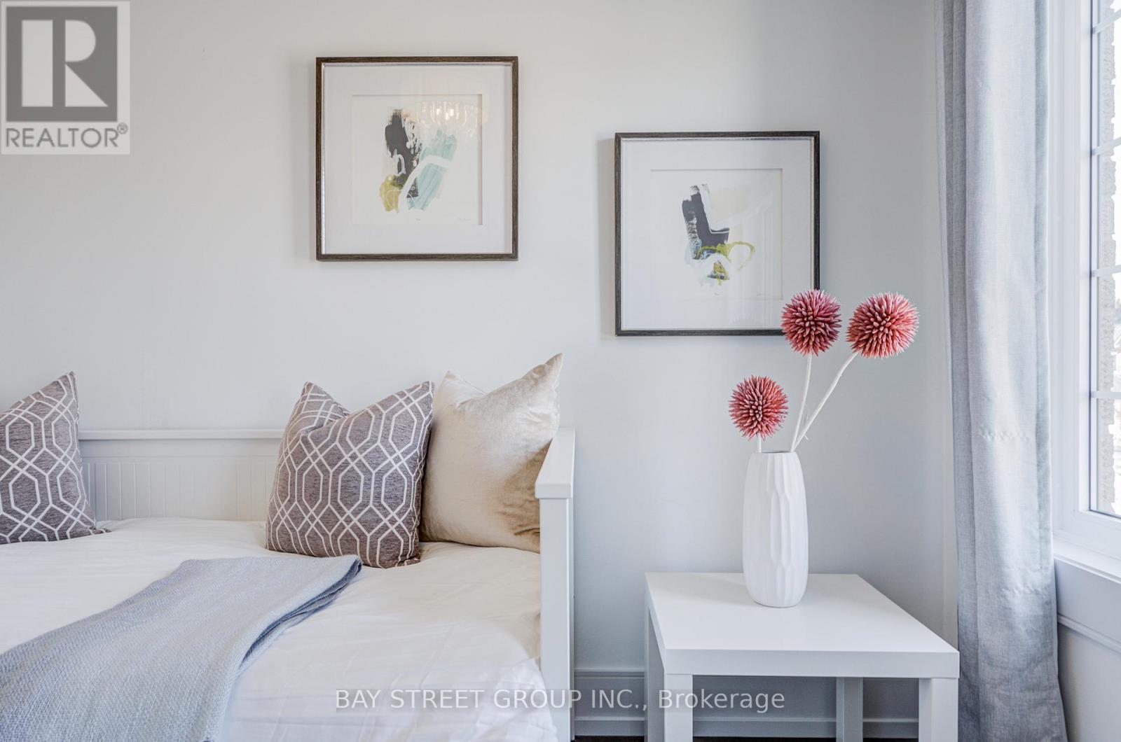 79 Loire Valley Avenue S, Vaughan, Ontario  L4J 8V8 - Photo 41 - N12920318