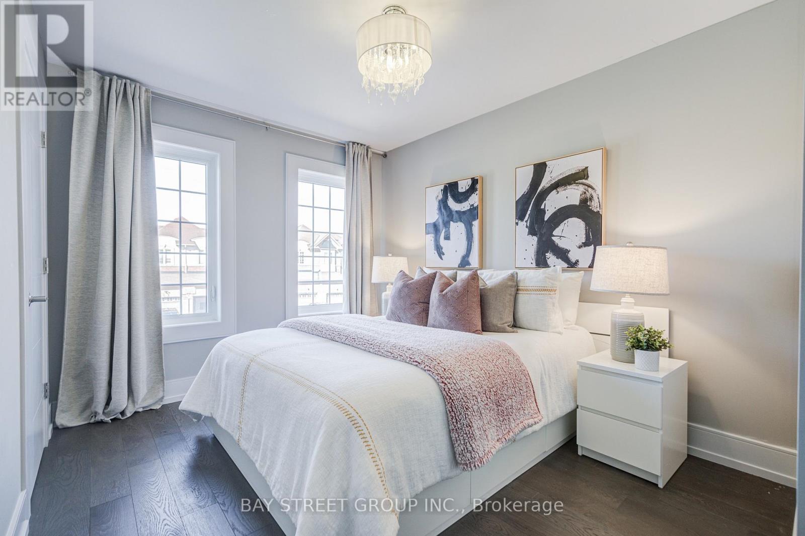 79 Loire Valley Avenue S, Vaughan, Ontario  L4J 8V8 - Photo 36 - N12920318