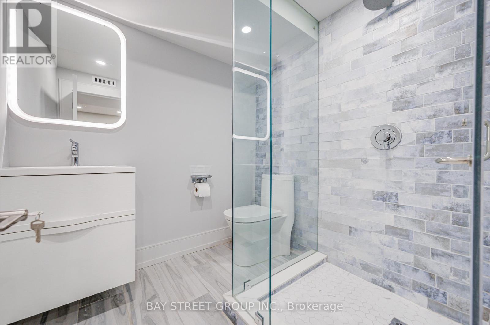79 Loire Valley Avenue S, Vaughan, Ontario  L4J 8V8 - Photo 45 - N12920318